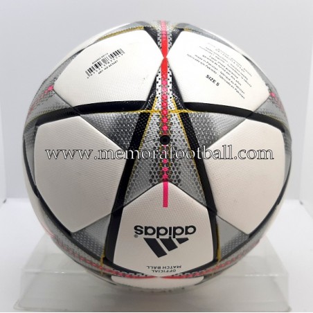 Balón Adidas FINAL MILANO 2016 UEFA Champions League official match ball